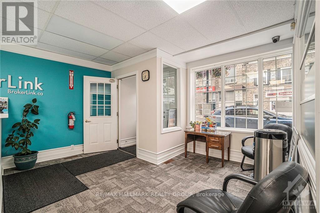 56-58 Foster Street, Perth, Ontario  K7H 1S1 - Photo 6 - X12972312