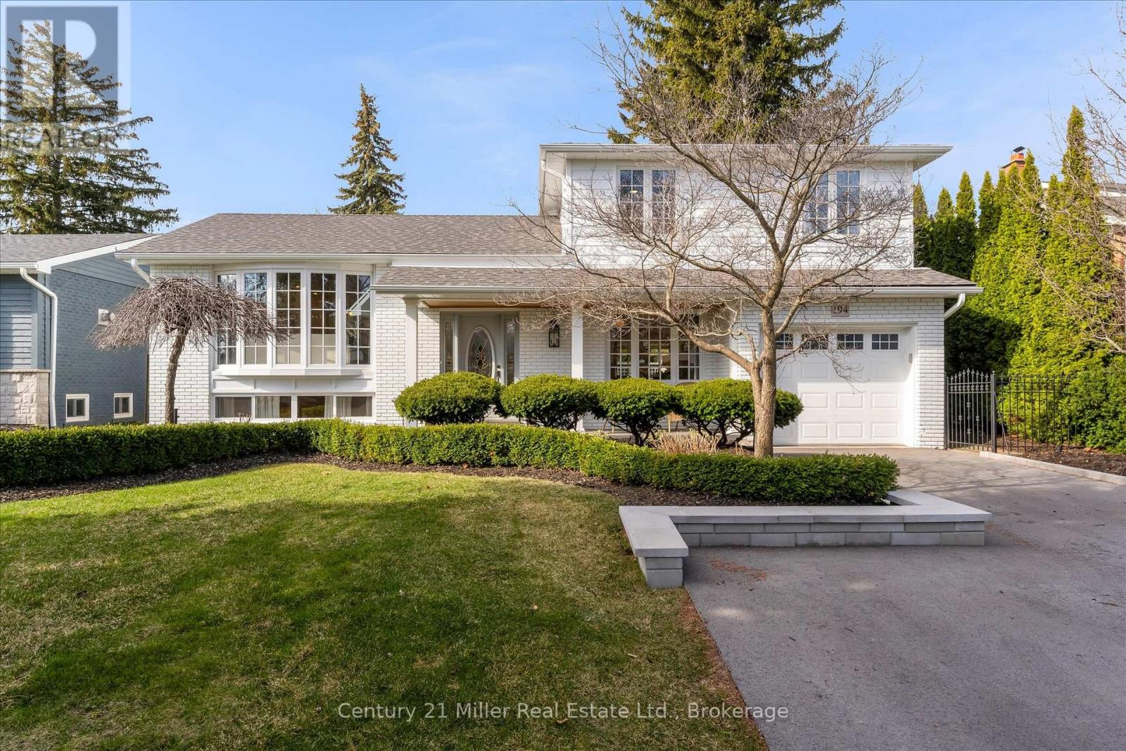 194 SOLINGATE DRIVE, Oakville, Ontario