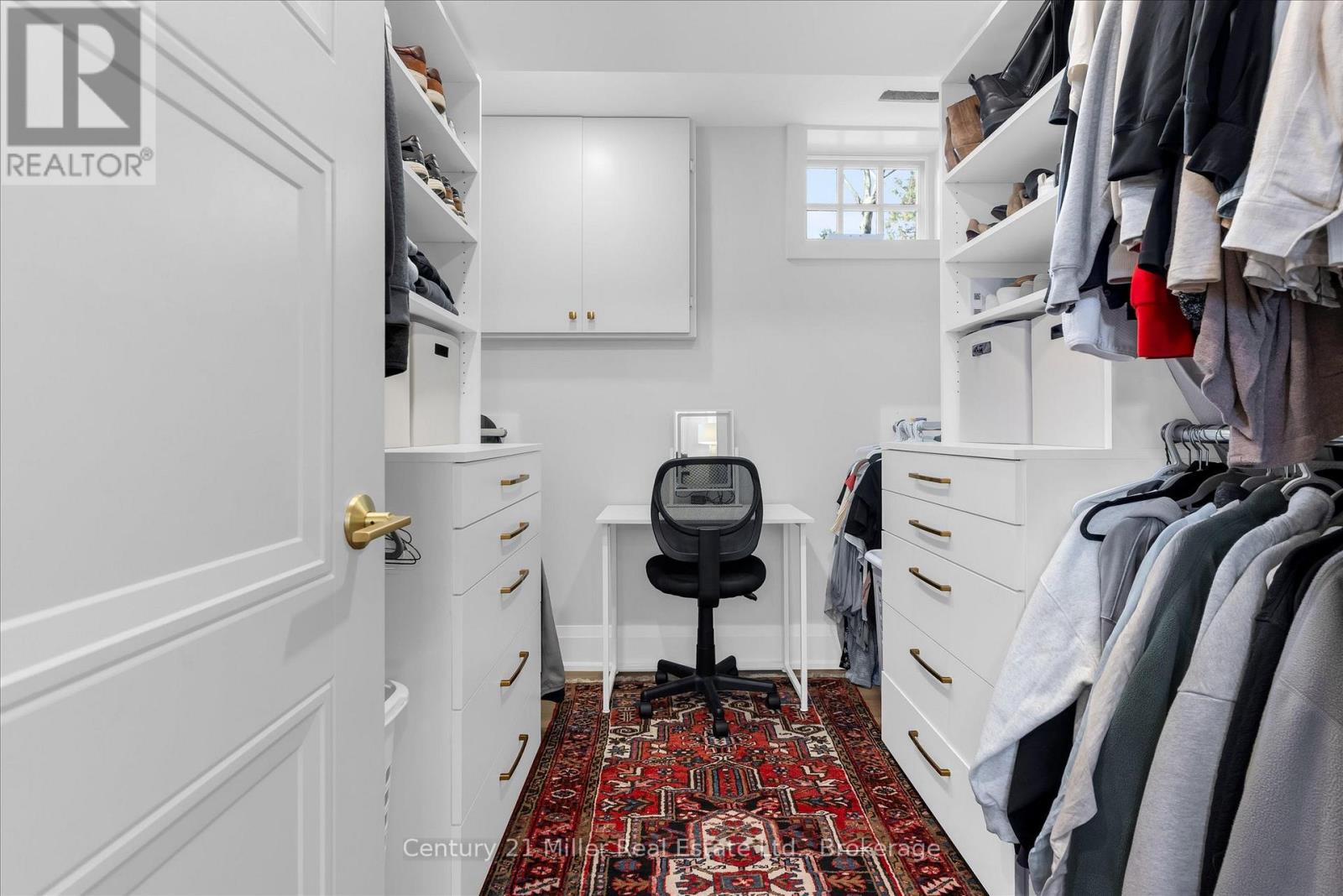 194 Solingate Drive, Oakville, Ontario  L6L 3T1 - Photo 32 - W12972268