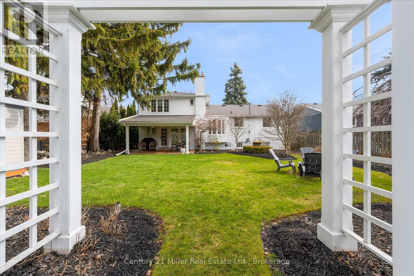 194 Solingate Drive, Oakville, Ontario  L6L 3T1 - Photo 36 - W12972268