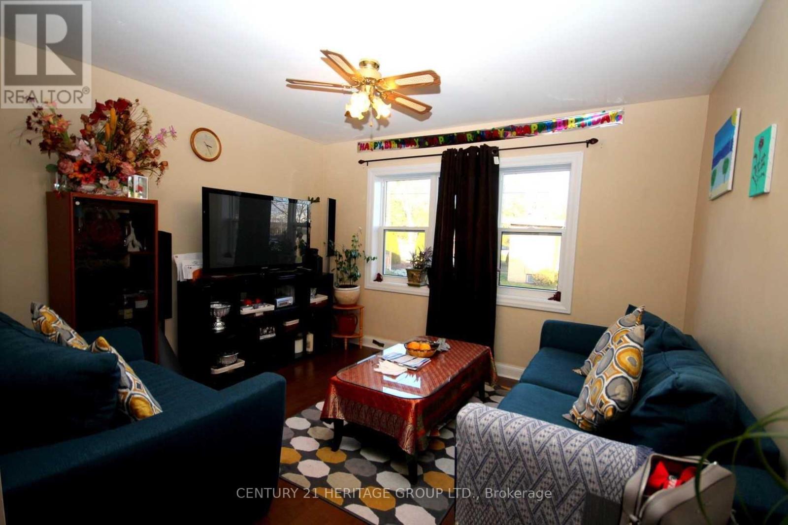 112 Toronto Street, Bradford West Gwillimbury, Ontario  L3Z 1N9 - Photo 12 - N12913428