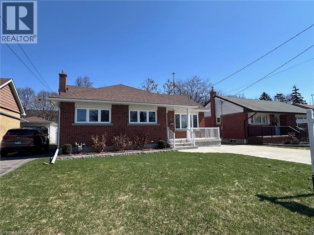 390 Dumfries Avenue, Kitchener, Ontario  N2H 2G1 - Photo 5 - 40818027