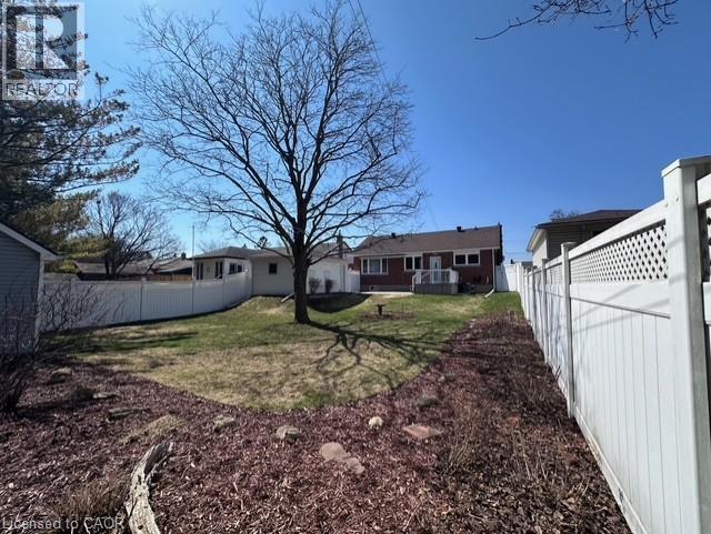 390 Dumfries Avenue, Kitchener, Ontario  N2H 2G1 - Photo 36 - 40818027