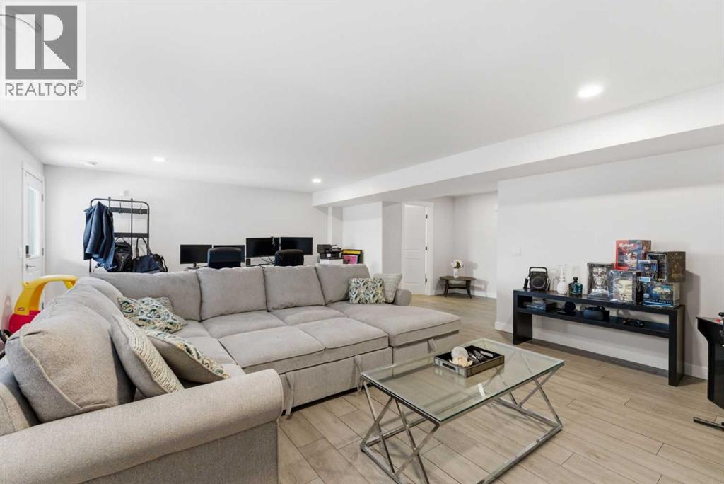 42 Baysprings Way Sw, Airdrie, Alberta  T4B 3V1 - Photo 31 - A2289810