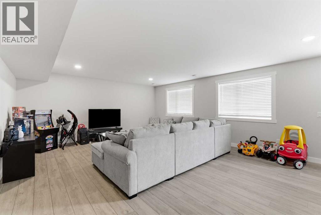 42 Baysprings Way Sw, Airdrie, Alberta  T4B 3V1 - Photo 33 - A2289810