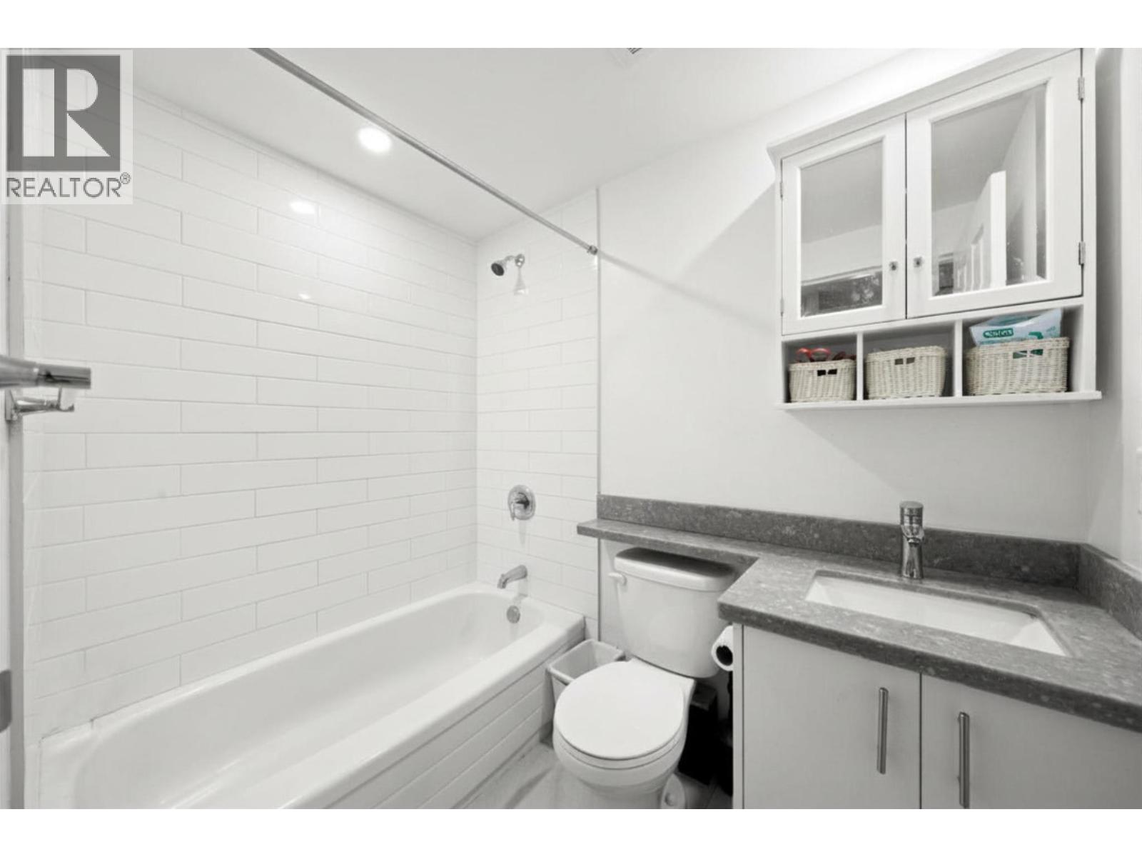 104 1549 Kitchener Street, Vancouver, British Columbia  V5L 2V8 - Photo 11 - R3091646