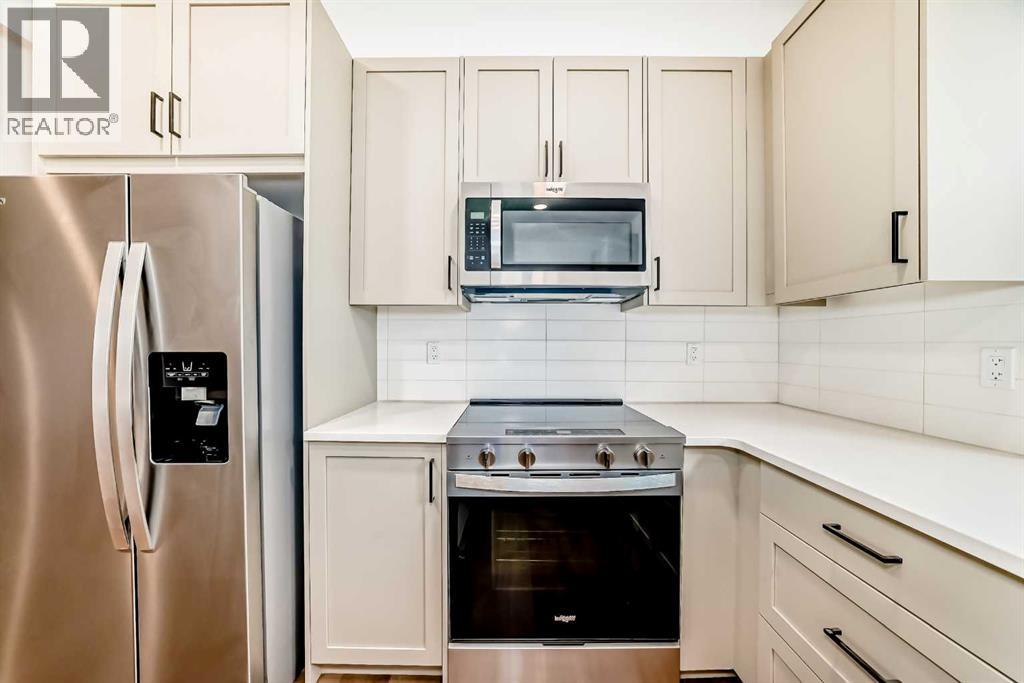 86 Heirloom Passage Se, Calgary, Alberta  T3S 0K1 - Photo 7 - A2295919