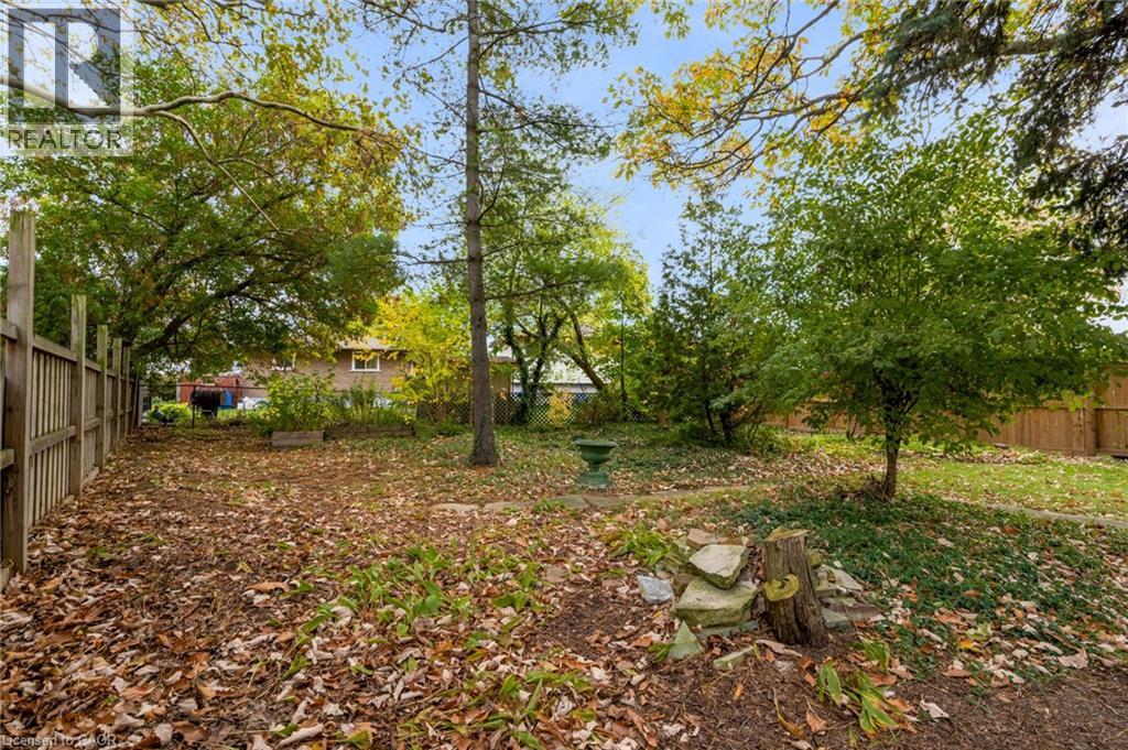 18 Flanders Avenue, St. Catharines, Ontario  L2M 5X3 - Photo 39 - 40818559