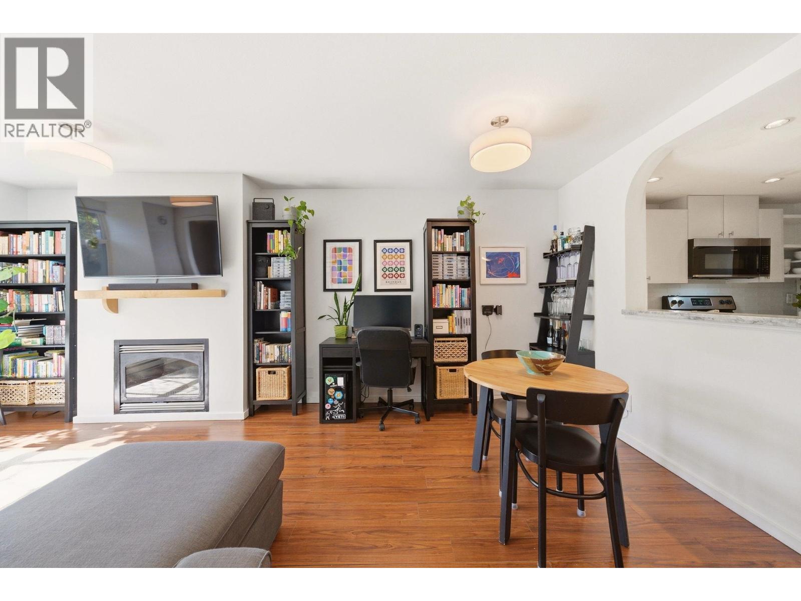 113 1111 Lynn Valley Road, North Vancouver, British Columbia  V7J 3V4 - Photo 8 - R3108460