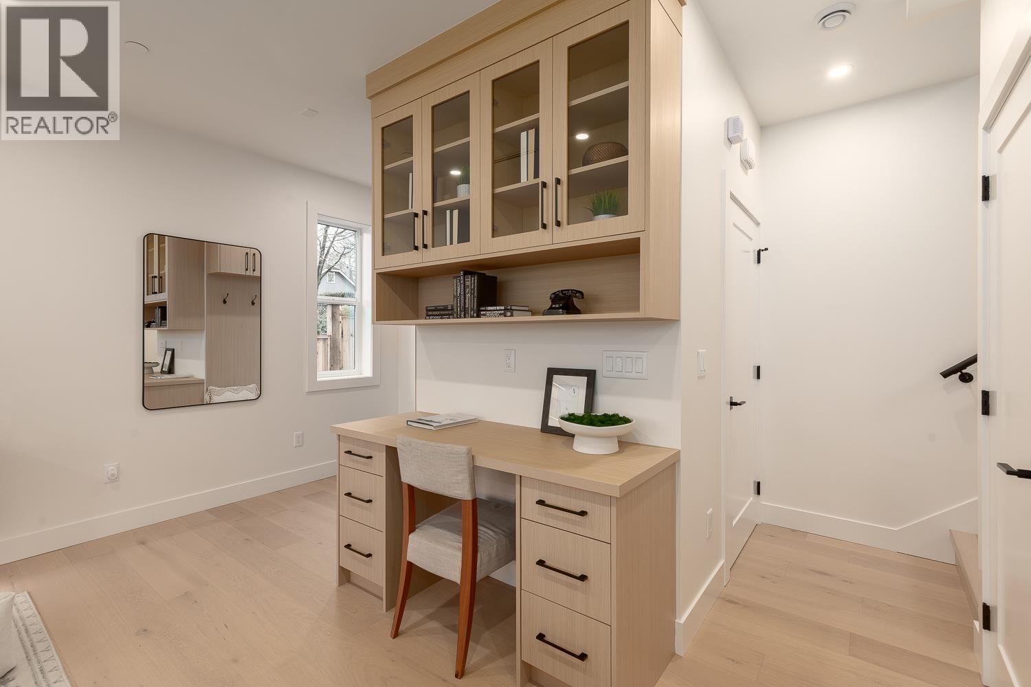 2 3506 E Pender Street, Vancouver, British Columbia V5K 2E3 - Photo 10 - R3108485