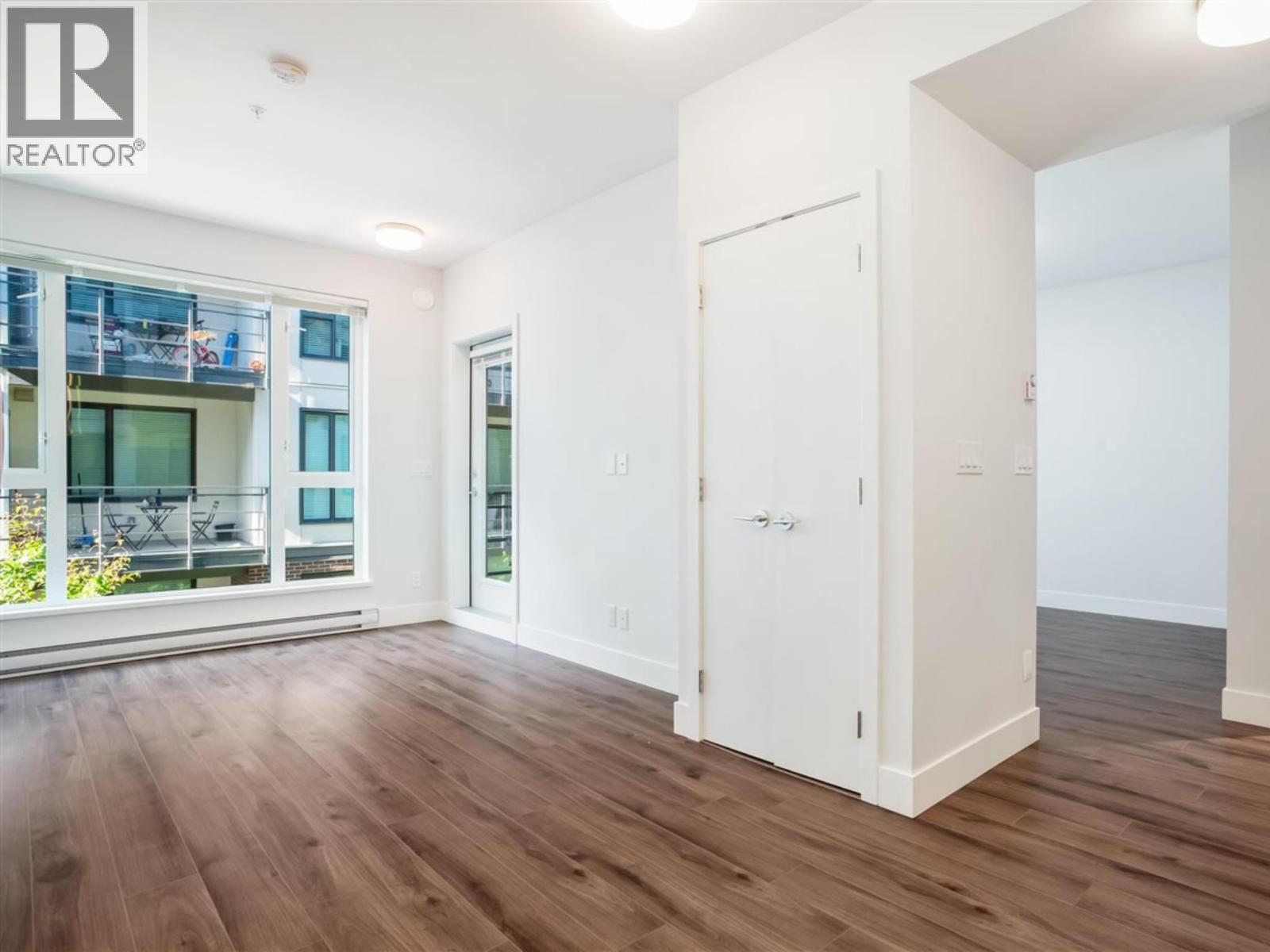 240 5355 Lane Street, Burnaby, British Columbia V5H 0H1 - Photo 6 - R3108507