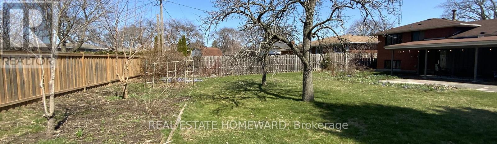 33 Strathcona Drive, St. Catharines, Ontario  L2M 2A8 - Photo 40 - X12853562