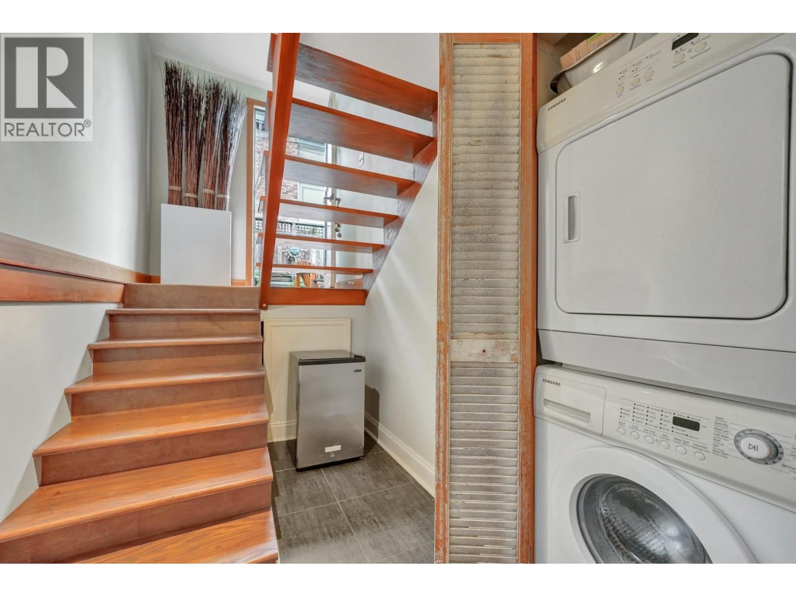 2303 W 3rd Avenue, Vancouver, British Columbia  V6K 1L6 - Photo 16 - R3108512