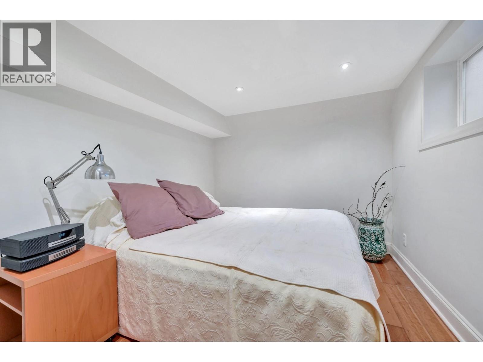 2303 W 3rd Avenue, Vancouver, British Columbia  V6K 1L6 - Photo 19 - R3108512