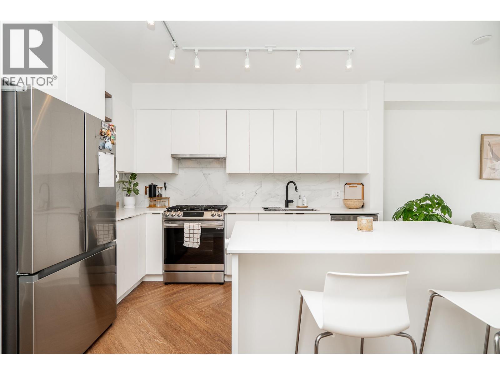 425 3229 St Johns Street, Port Moody, British Columbia  V3H 0M4 - Photo 3 - R3108535