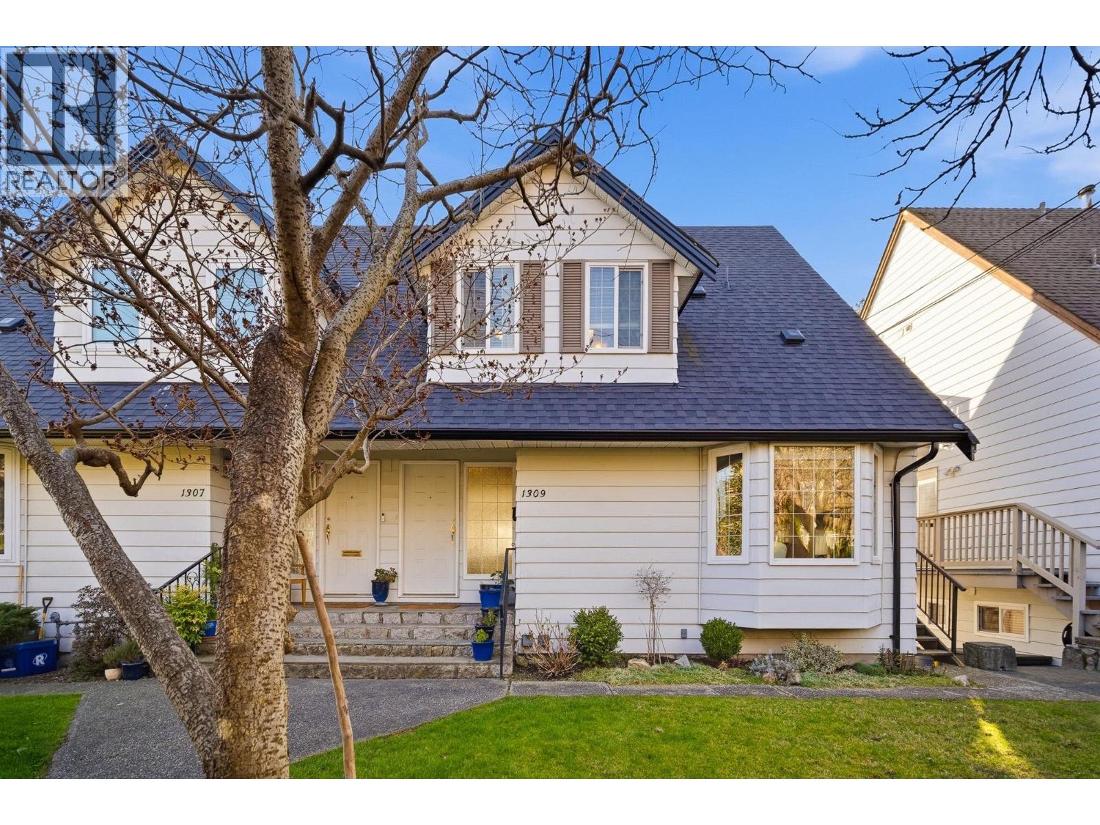 1309 Mahon Avenue, North Vancouver, British Columbia V7M 2S2 - Photo 2 - R3108538