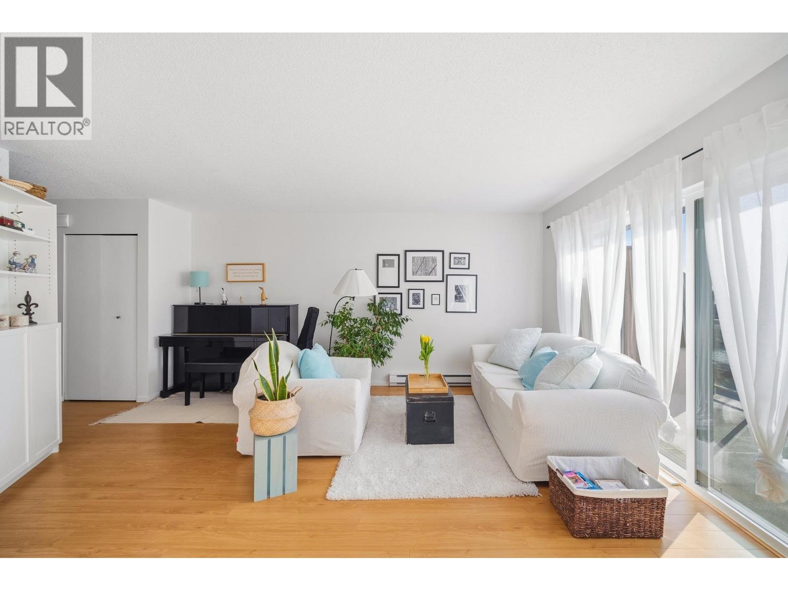 1309 Mahon Avenue, North Vancouver, British Columbia V7M 2S2 - Photo 5 - R3108538