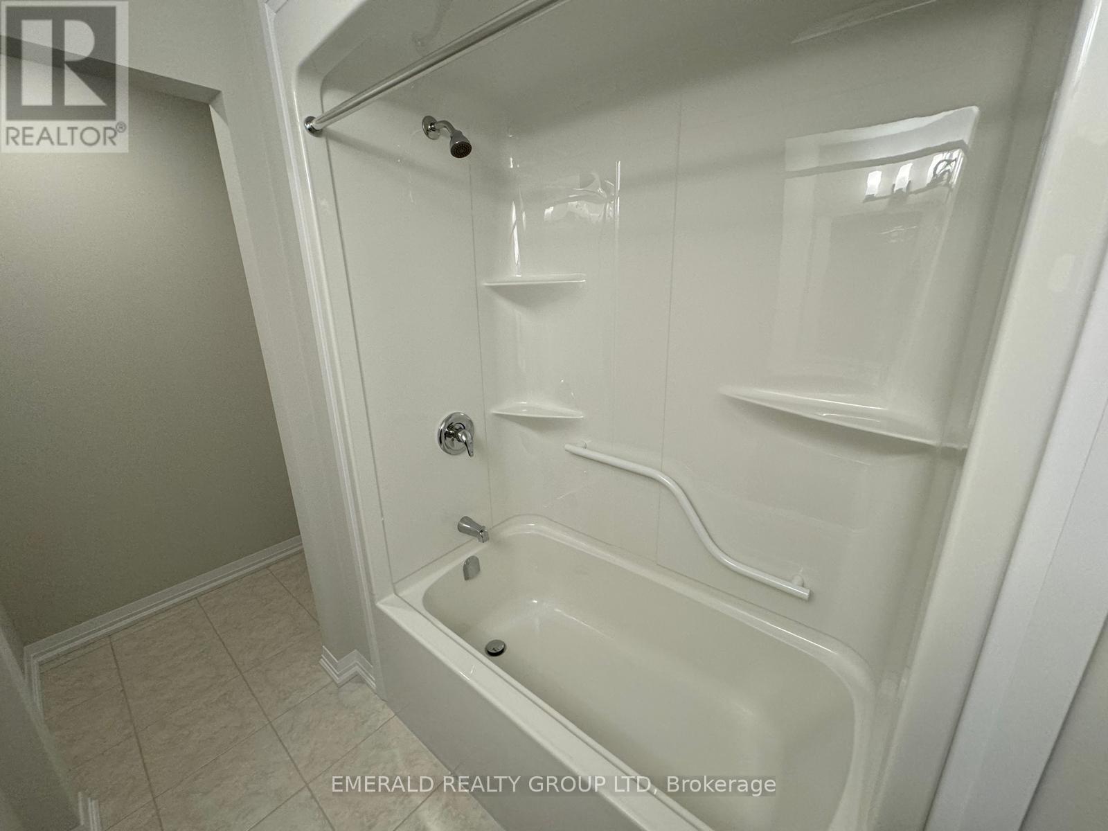 10 Whelan Court, Thorold, Ontario  L2V 0G7 - Photo 16 - X12972290