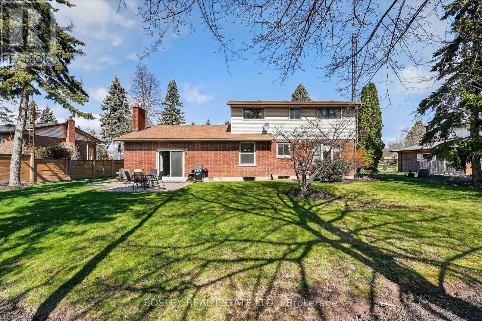 15 Upper Canada Drive, Niagara-On-The-Lake, Ontario  L0S 1J0 - Photo 33 - X12972294