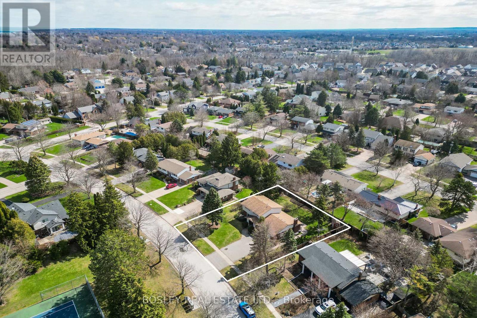 15 Upper Canada Drive, Niagara-On-The-Lake, Ontario  L0S 1J0 - Photo 39 - X12972294