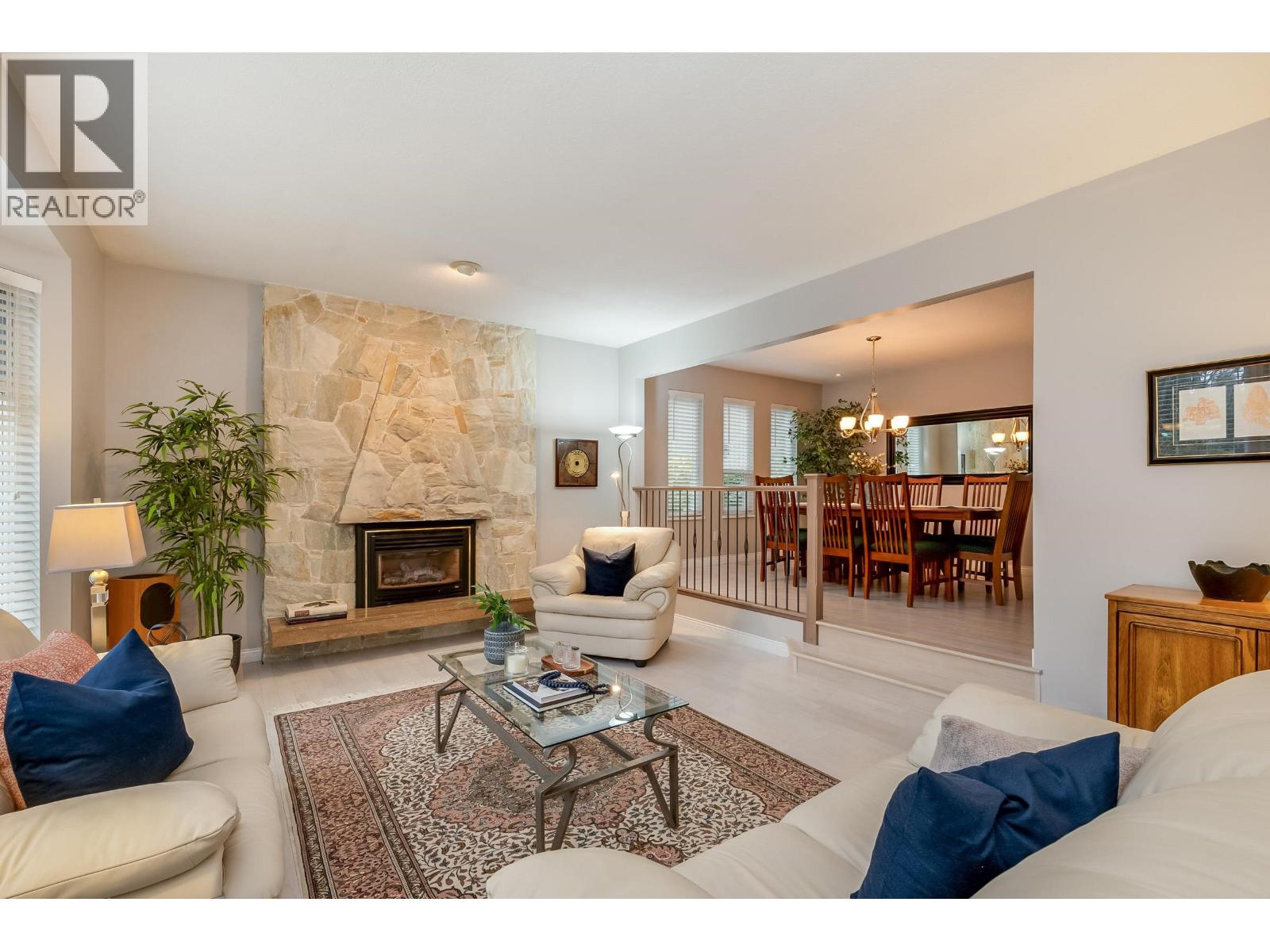 2419 Shawna Way, Coquitlam, British Columbia  V3K 3A3 - Photo 6 - R3108494