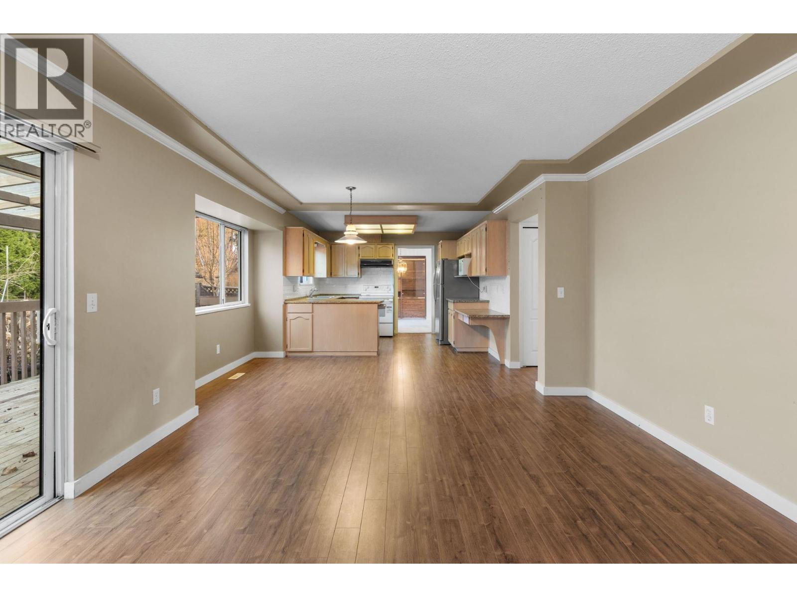 1225 Windsor Avenue, Port Coquitlam, British Columbia V3B 7J8 - Photo 11 - R3108540