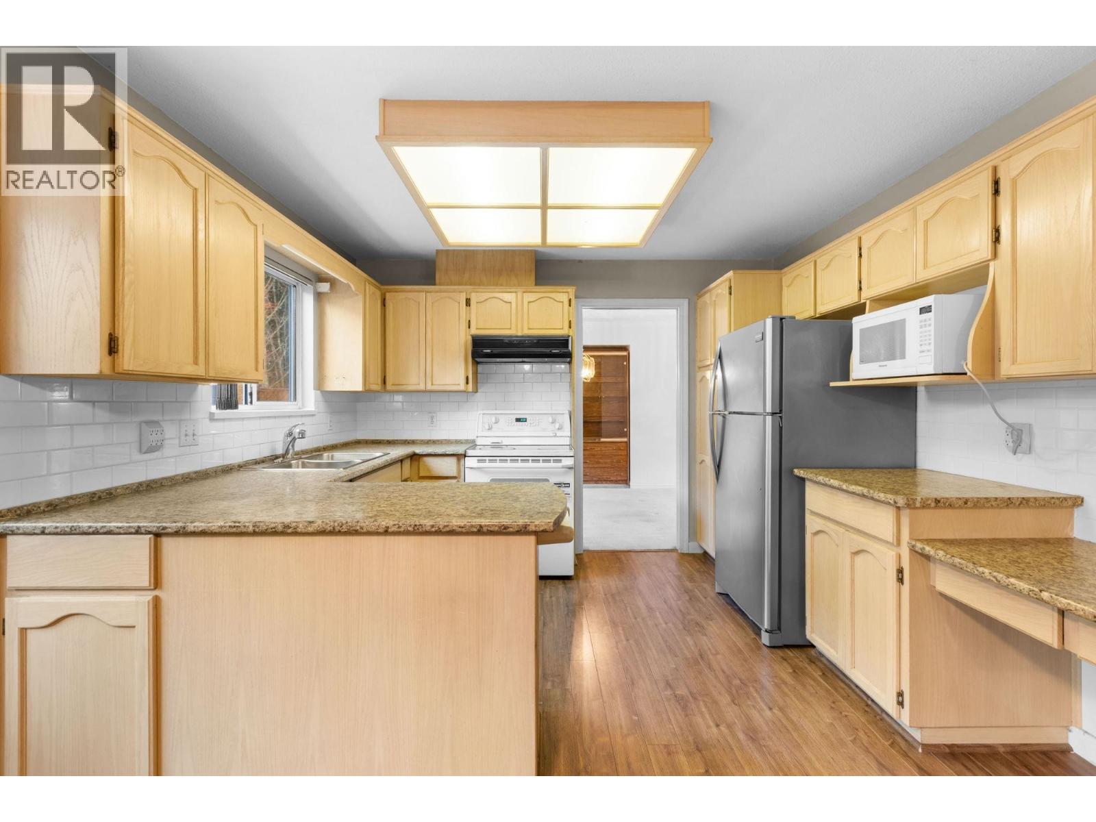 1225 Windsor Avenue, Port Coquitlam, British Columbia V3B 7J8 - Photo 13 - R3108540