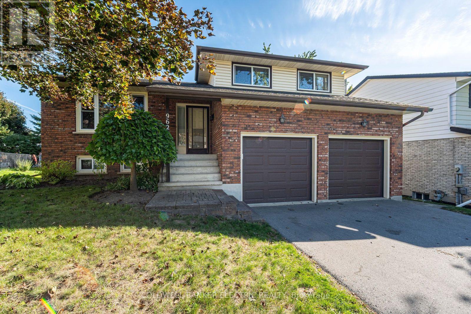 962 Golfview Road, Peterborough, Ontario  K9J 7W4 - Photo 1 - X12814460