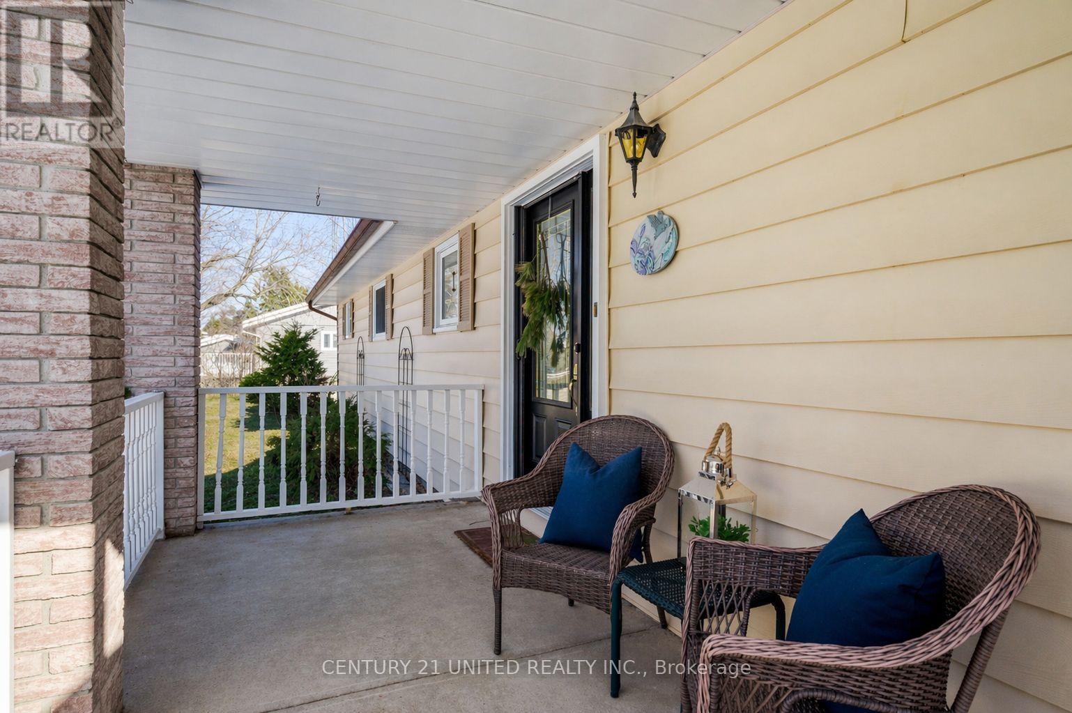 1 Lakeshore Boulevard, Selwyn, Ontario  K0L 1T0 - Photo 3 - X12806356