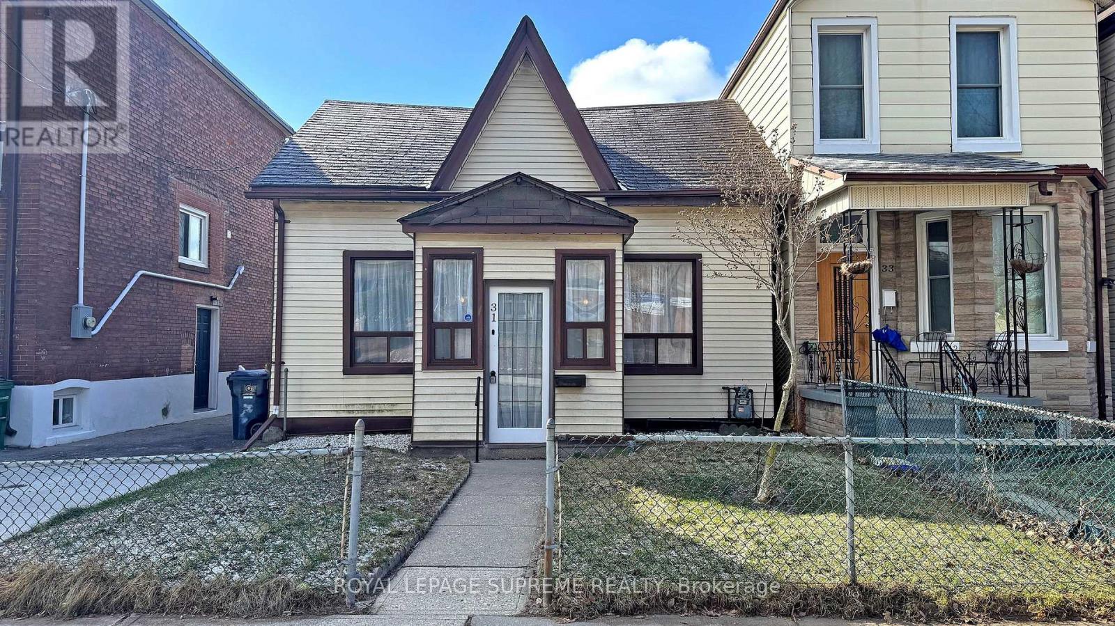 31 Shirley Street, Toronto, Ontario  M6K 1S8 - Photo 2 - C12972256