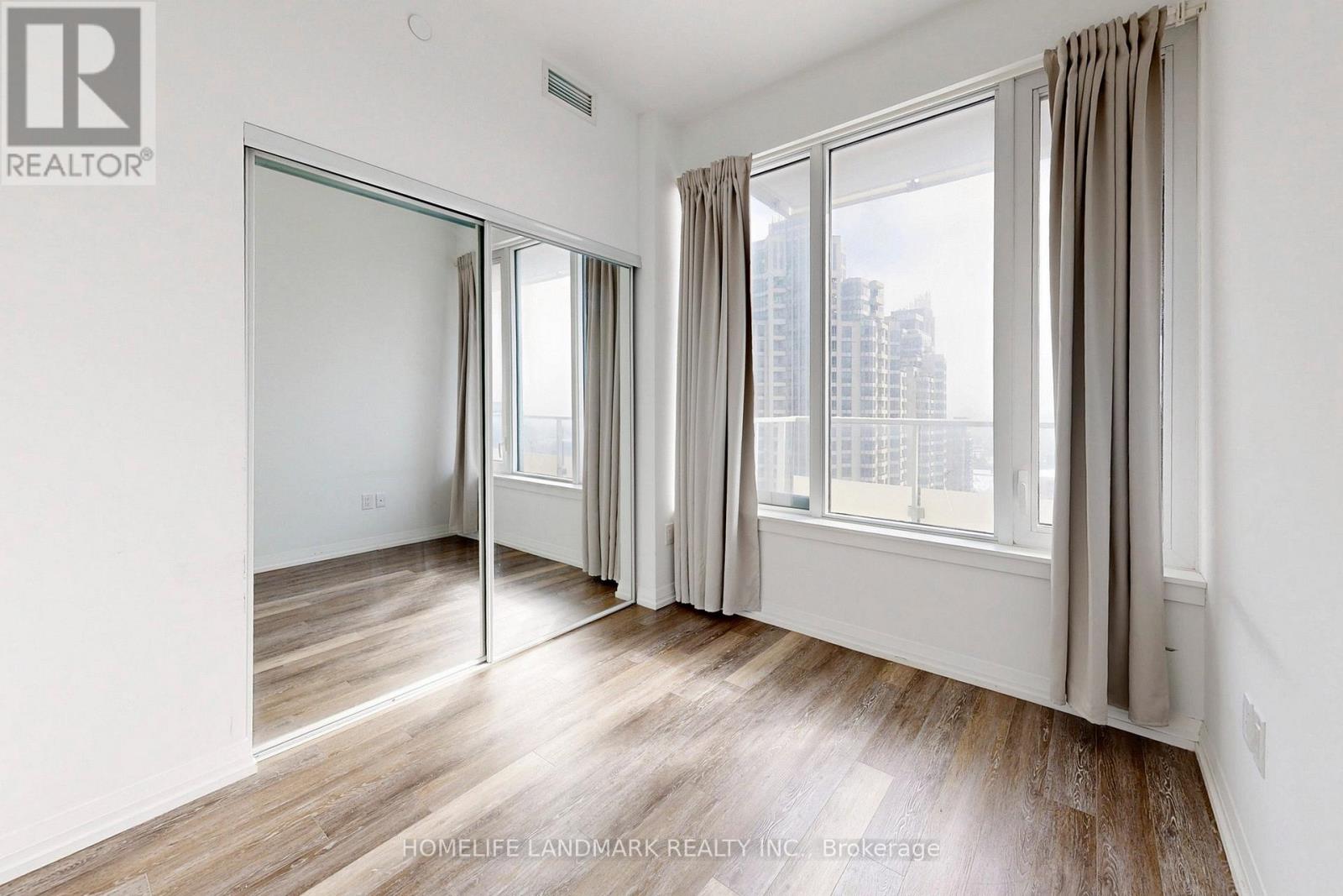 2316 - 75 Canterbury Place, Toronto, Ontario  M2N 0L2 - Photo 14 - C12972270