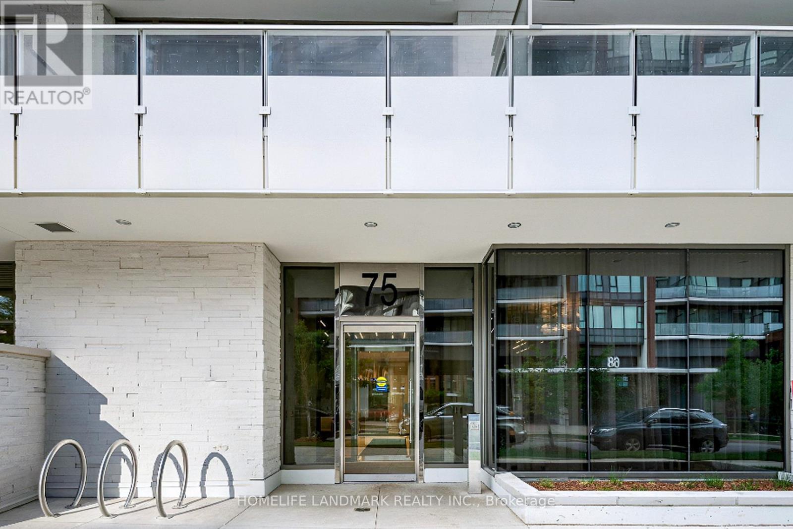 2316 - 75 Canterbury Place, Toronto, Ontario  M2N 0L2 - Photo 2 - C12972270