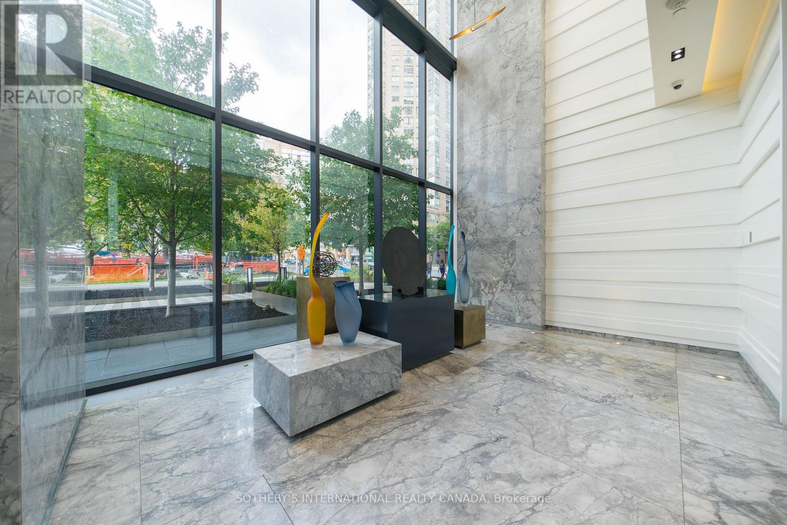 502 - 57 St Joseph Street, Toronto, Ontario  M5S 0C5 - Photo 17 - C12972298