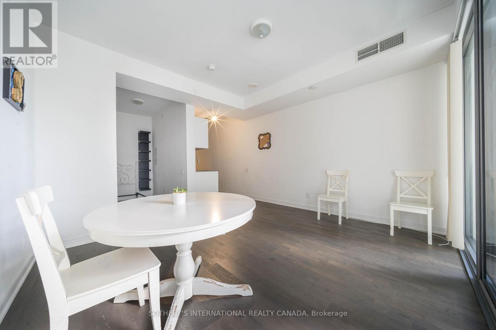 502 - 57 St Joseph Street, Toronto, Ontario  M5S 0C5 - Photo 8 - C12972298