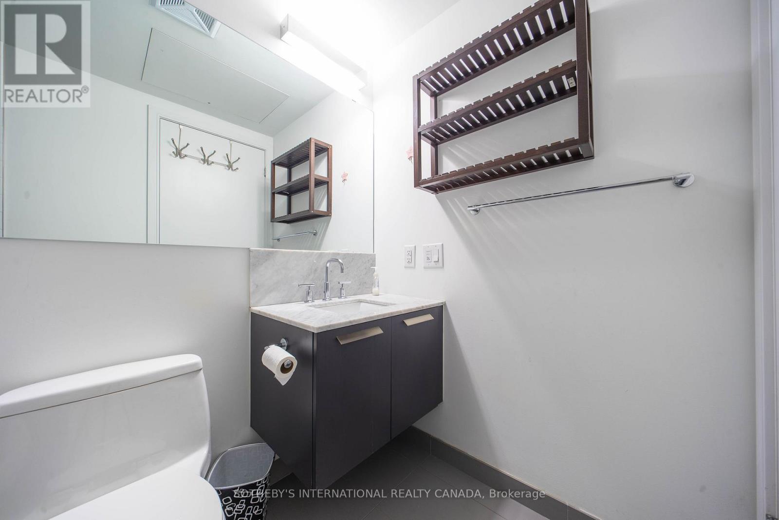 502 - 57 St Joseph Street, Toronto, Ontario  M5S 0C5 - Photo 9 - C12972298