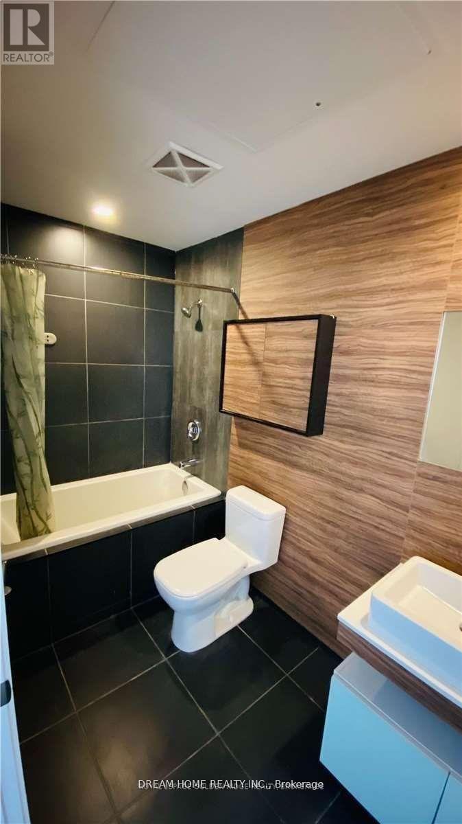 3306 - 75 St Nicholas Street, Toronto (Bay Street Corridor), Ontario  M4Y 0A5 - Photo 3 - C12972368