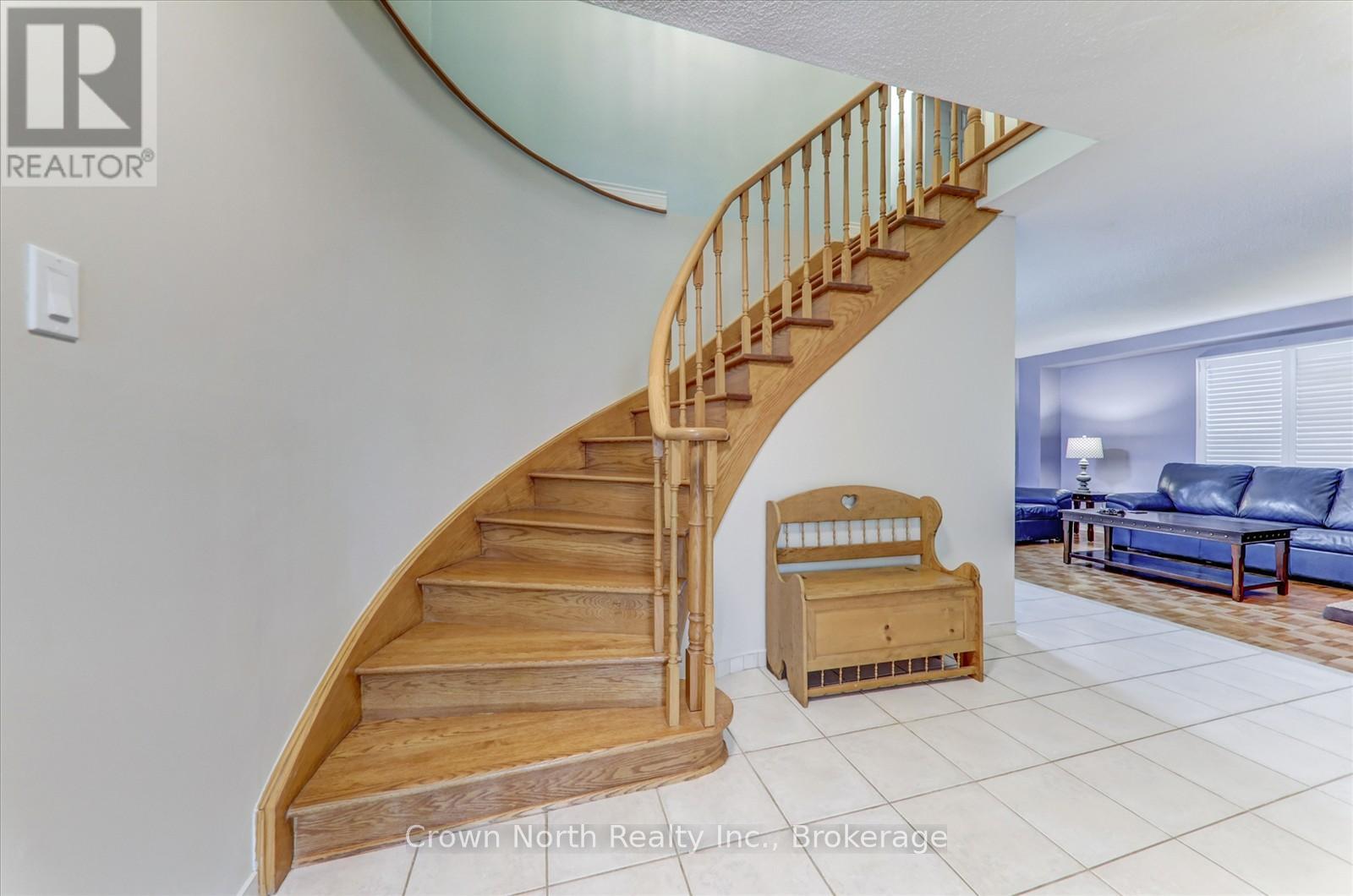 17 Plumrose Boulevard, Toronto, Ontario  M1E 5E8 - Photo 7 - E12972330