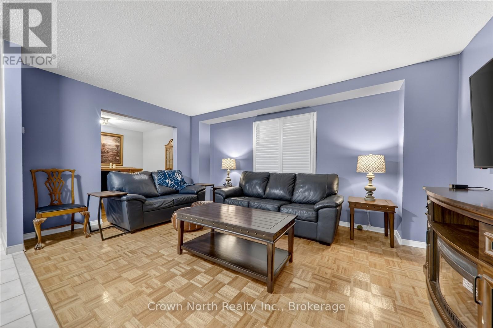 17 Plumrose Boulevard, Toronto, Ontario  M1E 5E8 - Photo 8 - E12972330