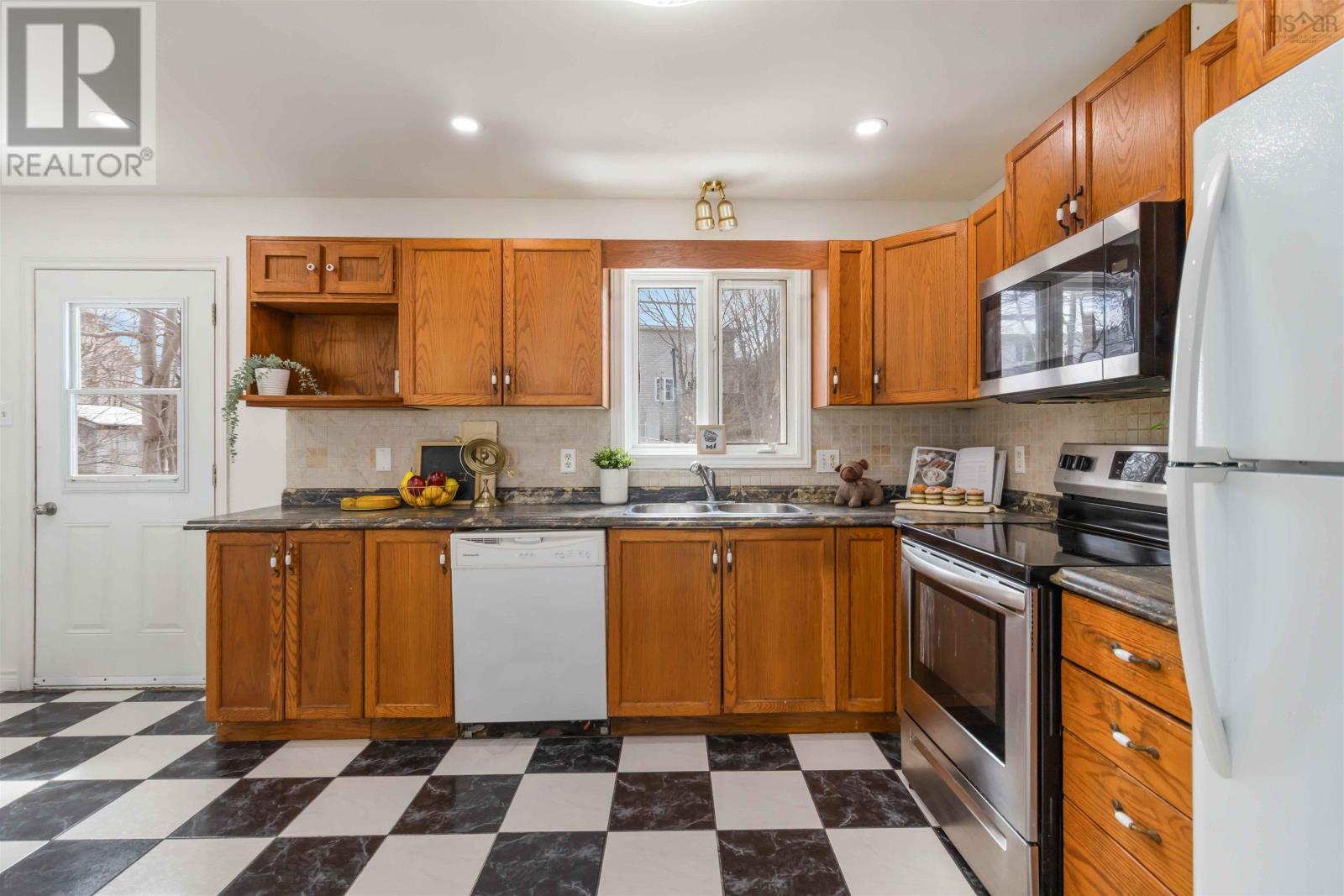 146 Hirandale Crescent, Cole Harbour, Nova Scotia  B2W 6H3 - Photo 12 - 202604175