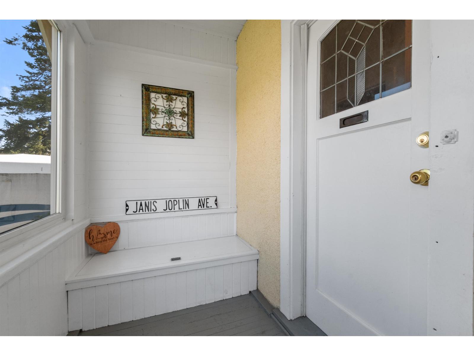 46212 Gore Avenue, Chilliwack Proper East, Chilliwack, British Columbia V2P 2A1 - Photo 5 - R3107842