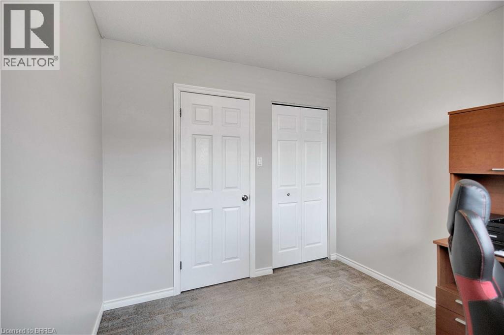 170 Paris Road, Brantford, Ontario  N3R 6M4 - Photo 19 - 40816347