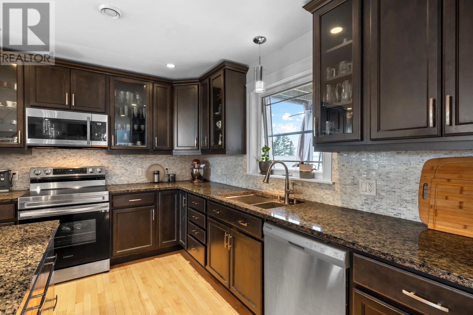 14 Fairfax Drive, Stratford, Prince Edward Island C1B 2X4 - Photo 8 - 202606675