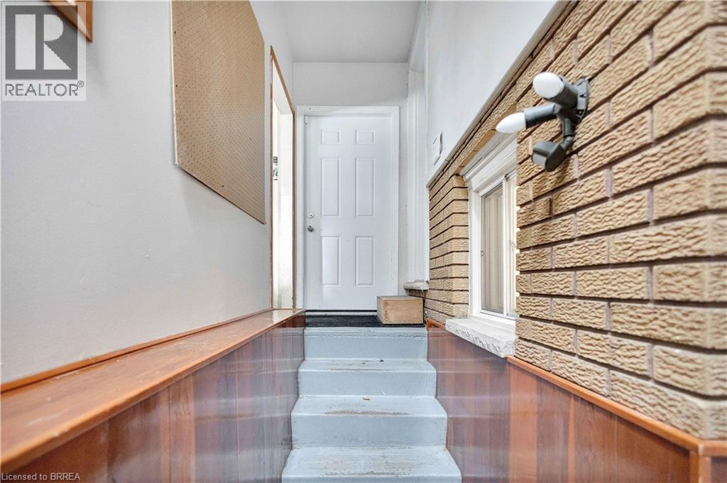 170 Paris Road, Brantford, Ontario  N3R 6M4 - Photo 35 - 40816347