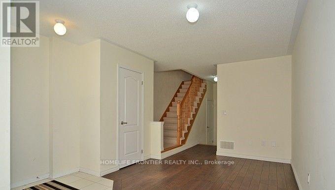 32 Truchard Avenue, Markham, Ontario  L6C 0N2 - Photo 5 - N12972254