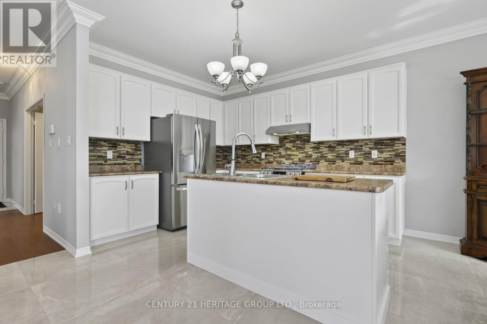 154 Richardson Crescent, Bradford West Gwillimbury (Bradford), Ontario  L3Z 0N5 - Photo 11 - N12972306