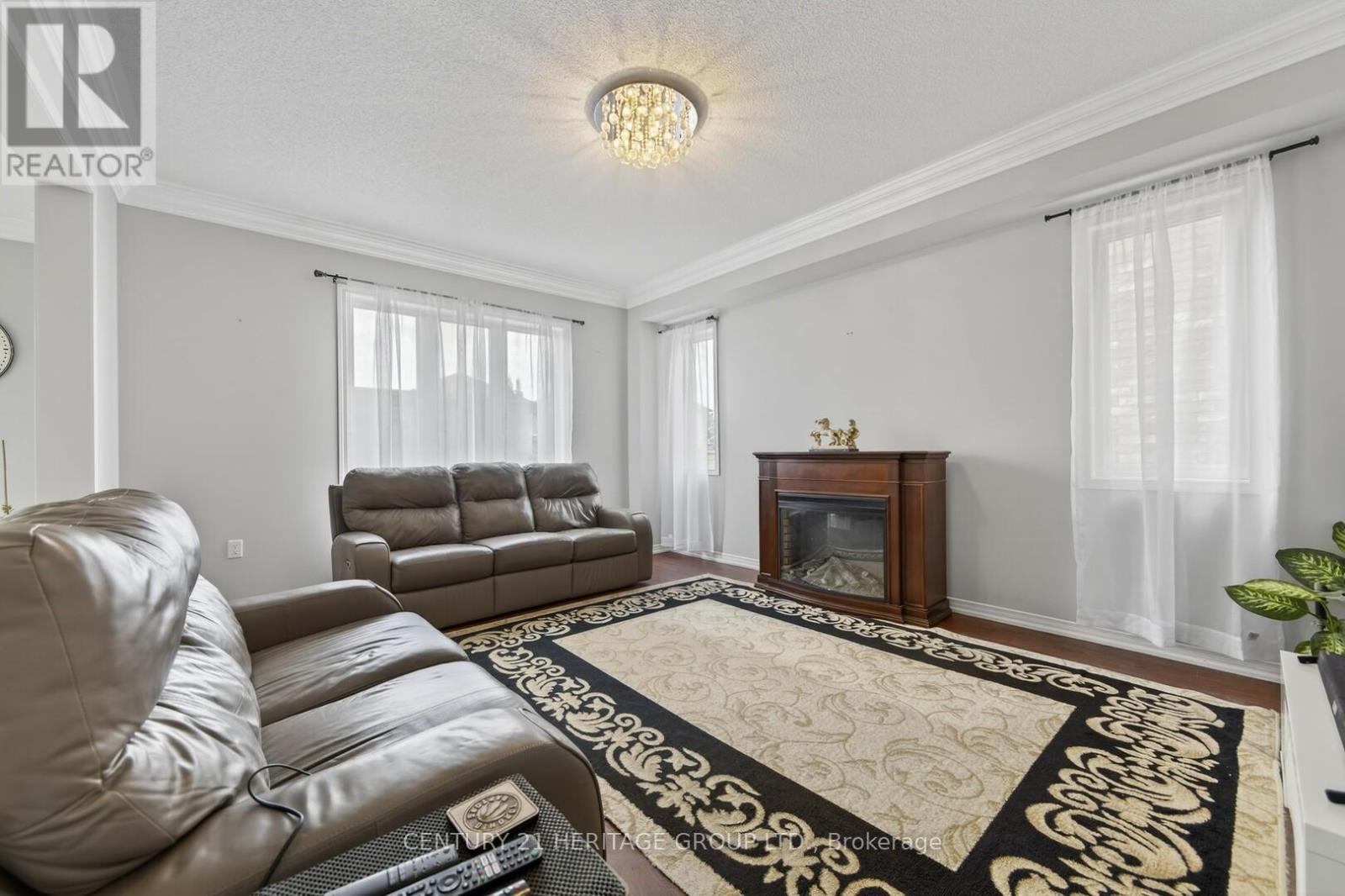 154 Richardson Crescent, Bradford West Gwillimbury (Bradford), Ontario  L3Z 0N5 - Photo 15 - N12972306