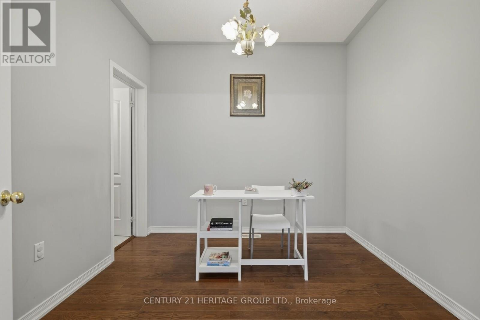 154 Richardson Crescent, Bradford West Gwillimbury (Bradford), Ontario  L3Z 0N5 - Photo 8 - N12972306