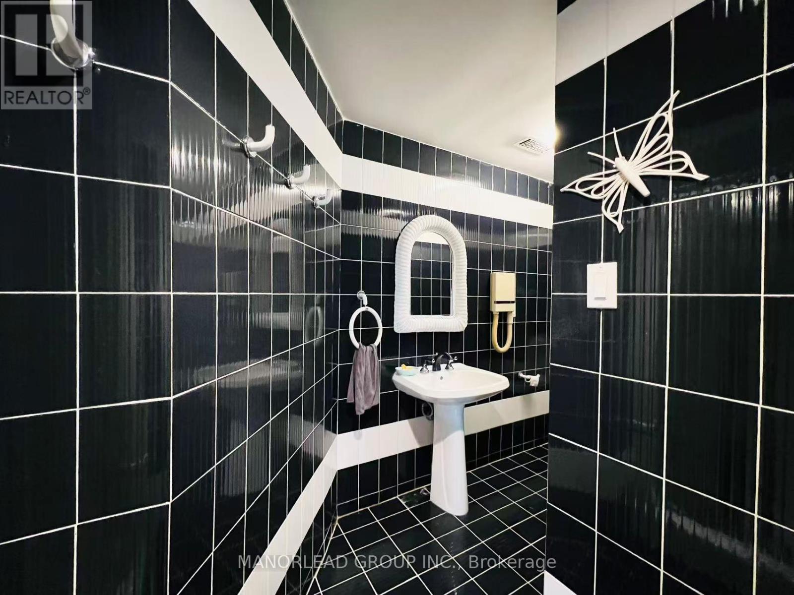 270 GREENBROOKE DRIVE - Photo 20