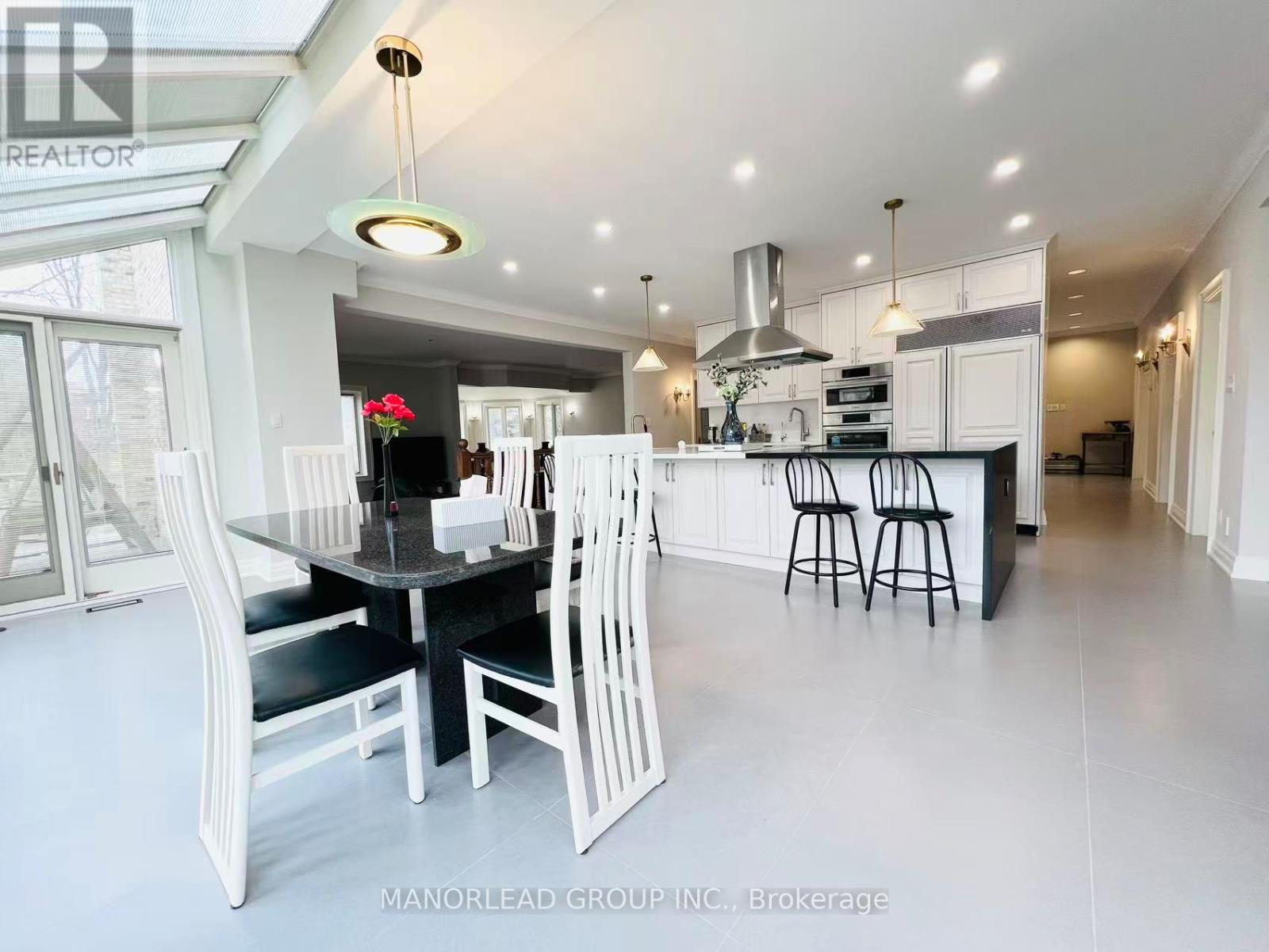 270 GREENBROOKE DRIVE - Photo 4