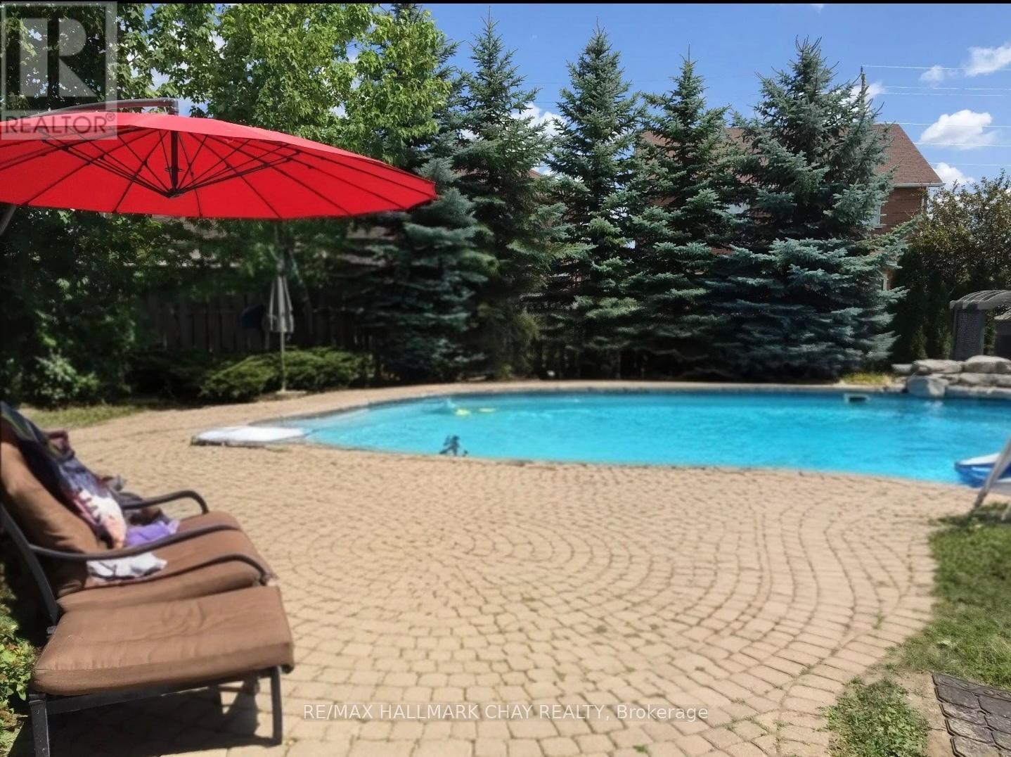 19 Smith Street, New Tecumseth, Ontario  L9R 1Z0 - Photo 8 - N12972342